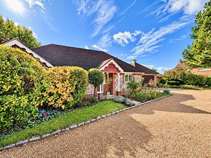 3 Bedroom Detached Bungalow For Sale In Flackwell Heath - Gated Develpment, HP10