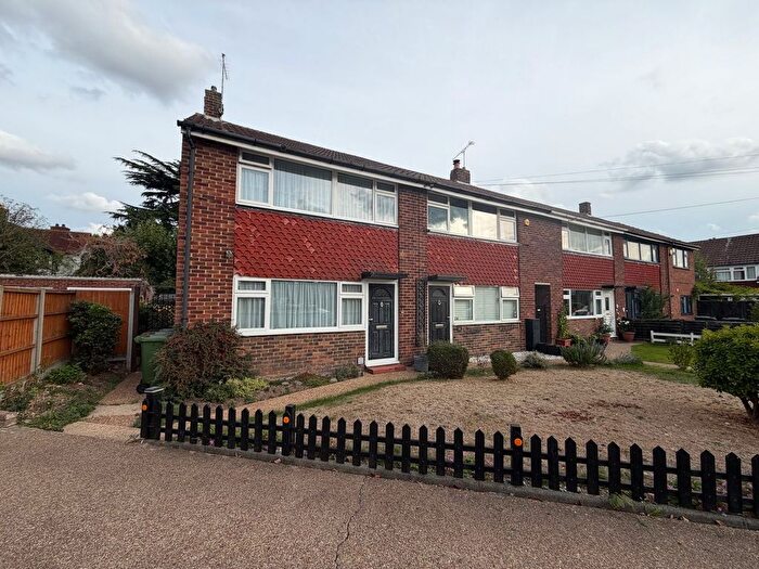 3 Bedroom End Of Terrace House For Sale In Chaplin Crescent, Sunbury-On-Thames, TW16