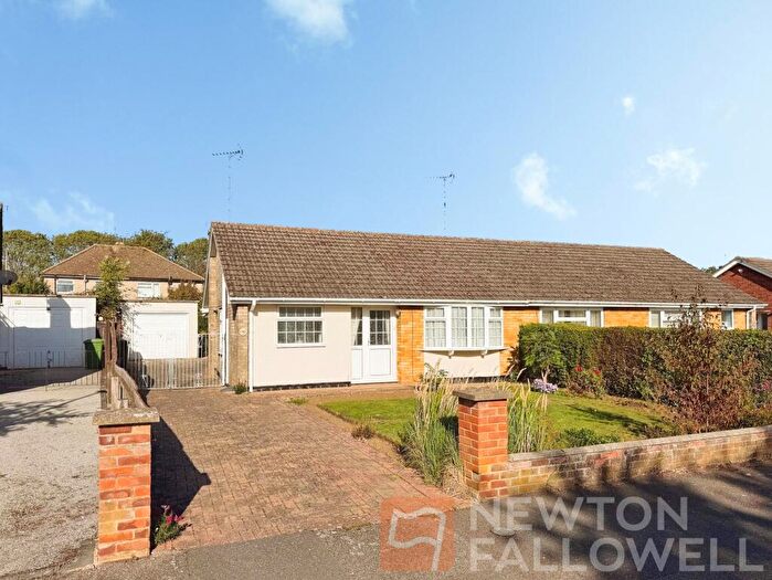 2 Bedroom Semi-Detached Bungalow For Sale In Salisbury Road, Werrington Village, Peterborough, PE4