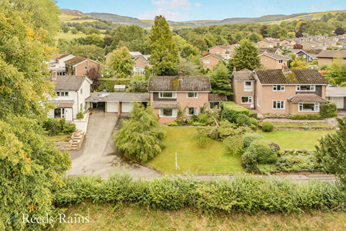 4 Bedroom Detached House For Sale In Hall Lane, Sutton, Macclesfield, Cheshire, SK11
