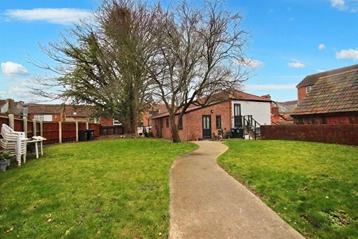 2 Bedroom Apartment For Sale In Roundstone Street, Trowbridge, BA14