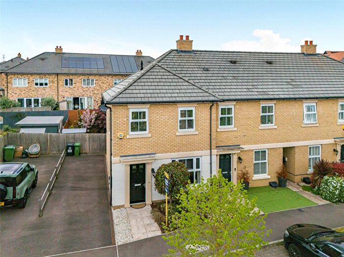 3 Bedroom End Of Terrace House For Sale In Mason Avenue, Weldon, Ebbsfleet Valley, Swanscombe, DA10