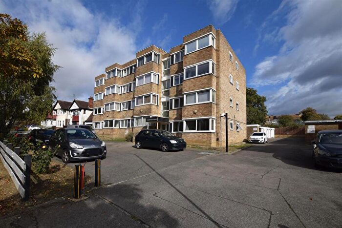 2 Bedroom Flat For Sale In Bridgewater Road, Wembley, HA0