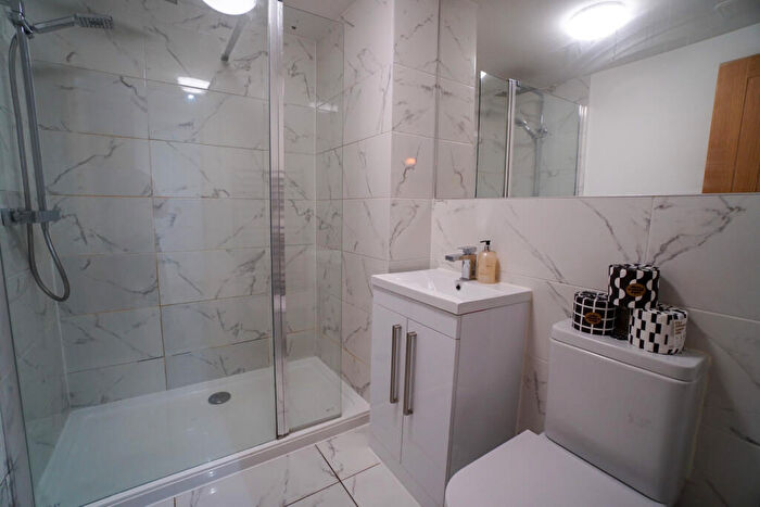 1 Bedroom Flat To Rent In Heritage Court, Lower Bridge Street, Chester, Cheshire West And Chester, CH1