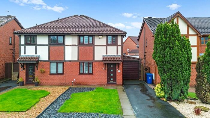 3 Bedroom Semi-Detached House For Sale In Belvedere Road, Ashton-In-Makerfield, WN4