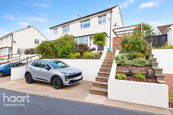 4 Bedroom Semi-Detached House For Sale In Chelsfield Lane, Orpington, BR5