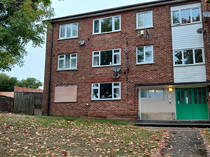2 Bedroom Apartment For Sale In Thorntree Gill, Peterlee, SR8
