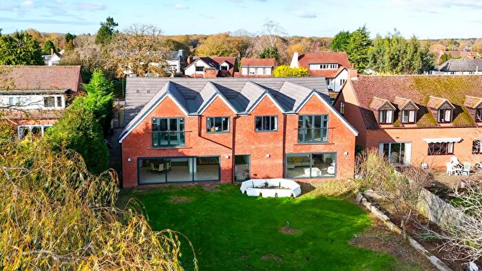 5 Bedroom Detached House For Sale In Malthouse Lane, Earlswood, B94