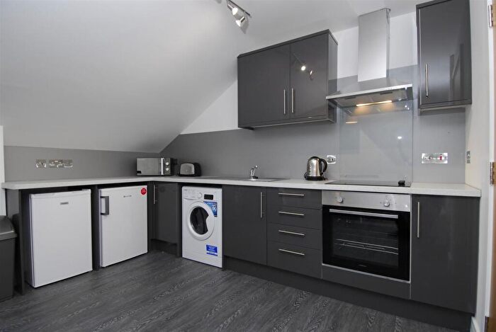 3 Bedroom Flat To Rent In Belgrave Manor Apt, Plymouth, PL4