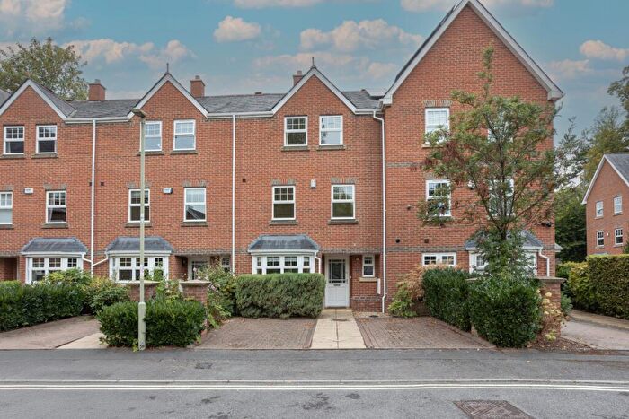 4 Bedroom Terraced House To Rent In Hyde Place, Oxford, Oxfordshire, OX2