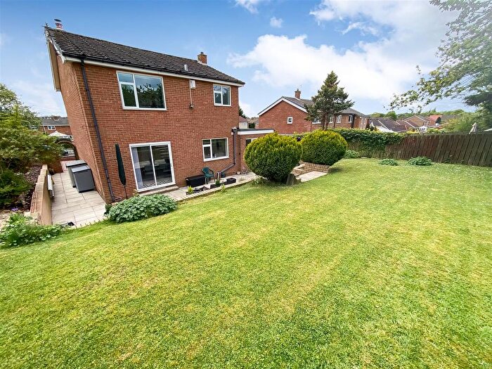 3 Bedroom Detached House For Sale In Westmorland Way, Newton Aycliffe, DL5