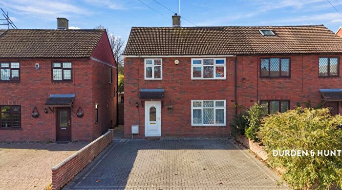3 Bedroom Semi-Detached House For Sale In Roydon Close, Loughton, IG10