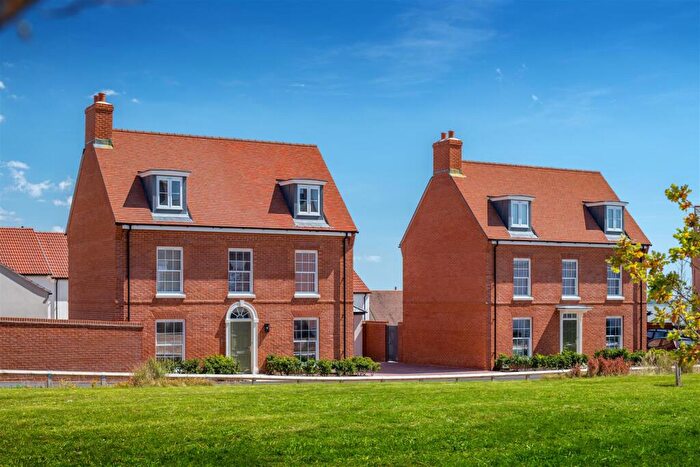 4 Bedroom Detached House For Sale In Grace Green, Chesil Reach, Chickerell, DT3