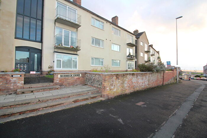 2 Bedroom Flat For Sale In Flat, Warbreck Court, Warbreck Hill Road, Blackpool, Lancashire, FY2