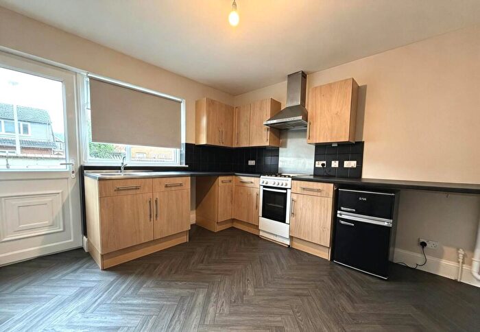 Flat To Rent In Horncliffe Road, Blackpool, FY4