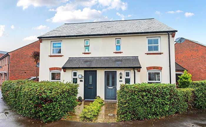 3 Bedroom Semi-Detached House For Sale In Monxton Place, Sherfield Park, Hook, RG27
