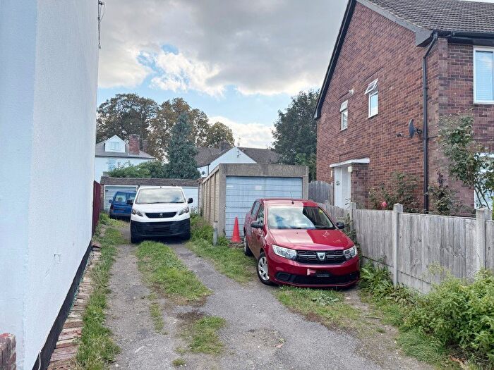 Garage / Parking For Sale In Garages Adj. Queens Road, Snodland, Kent, ME6