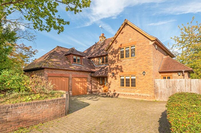 5 Bedroom Detached House To Rent In The Rise, Sevenoaks, Kent, TN13