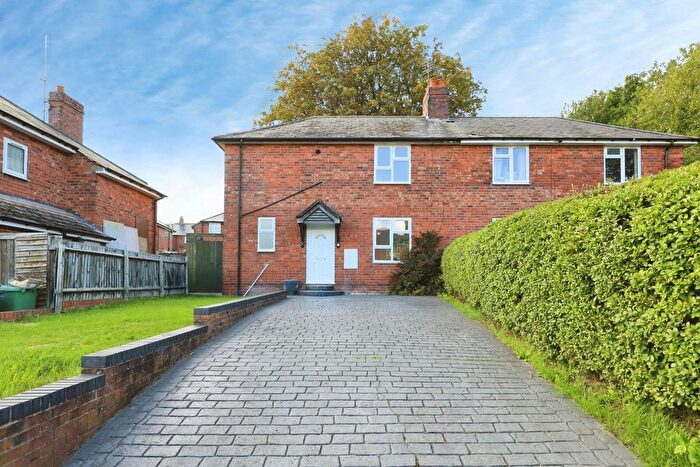 3 Bedroom Semi-Detached House For Sale In Brookdale, Dudley, DY3