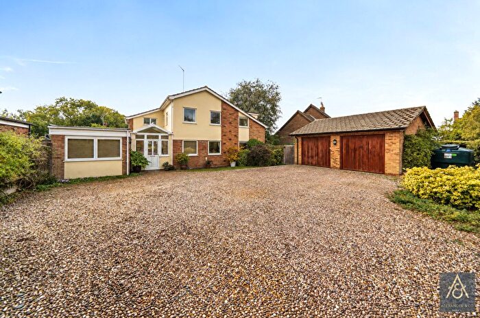 5 Bedroom Detached House For Sale In Chapel Lane, Thornborough, Buckingham, MK18