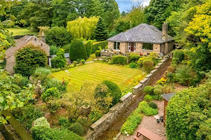 3 Bedroom Detached House For Sale In Stoney Bank Lane, Thongsbridge, Holmfirth, HD9