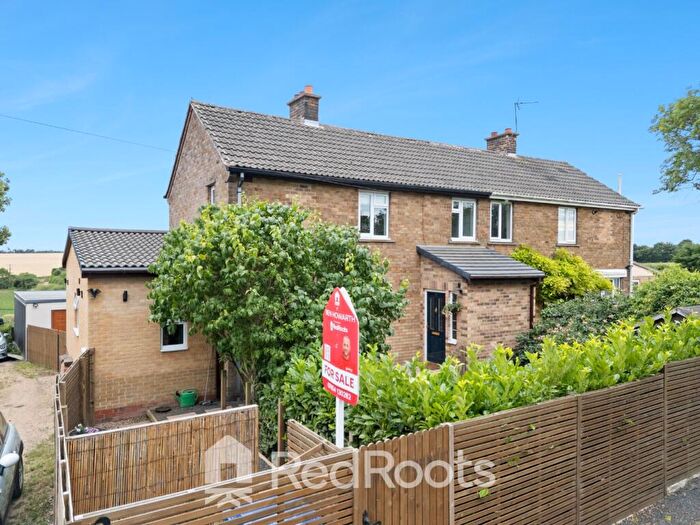 3 Bedroom Semi-Detached House For Sale In Straight Lane, Skelbrooke, Doncaster, South Yorkshire, DN6