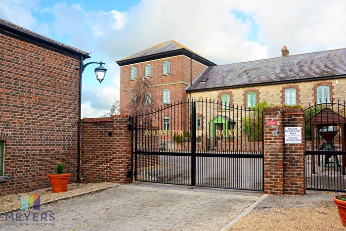 5 Bedroom Barn Conversion For Sale In Athelstan Road, Dorchester, DT1