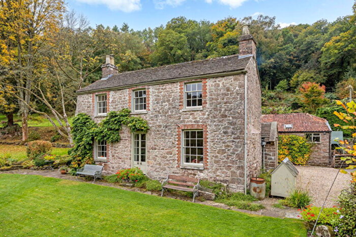 4 Bedroom Detached House For Sale In Penallt, Monmouth, Monmouthshire, NP25