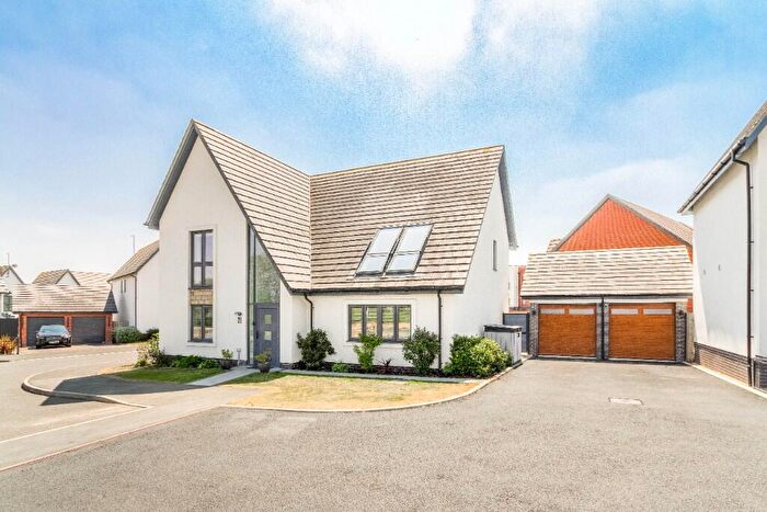 4 Bedroom Detached House For Sale In Stoneleigh Drive Daventry Northamptonshire, NN11