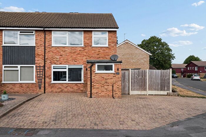 3 Bedroom Semi-Detached House For Sale In Wardes Close, Prestwood, HP16
