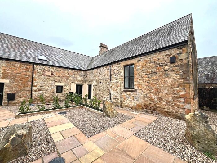 4 Bedroom End Of Terrace House To Rent In Oakwood Court, Crook, DL15