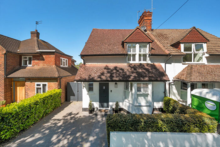 3 Bedroom Semi-Detached House For Sale In Claremont Road, West Byfleet, KT14