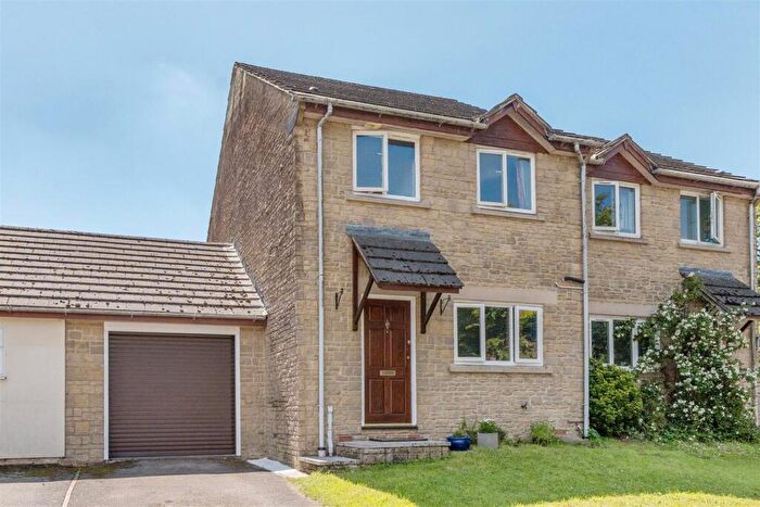 3 Bedroom Semi-Detached House For Sale In The Old Maltings, Oakhill, Radstock, BA3