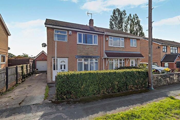 3 Bedroom Semi-Detached House For Sale In Hillside Drive, Edlington, Doncaster, DN12
