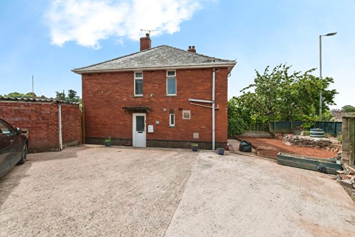 3 Bedroom Semi-Detached House For Sale In Rifford Road, Exeter, EX2