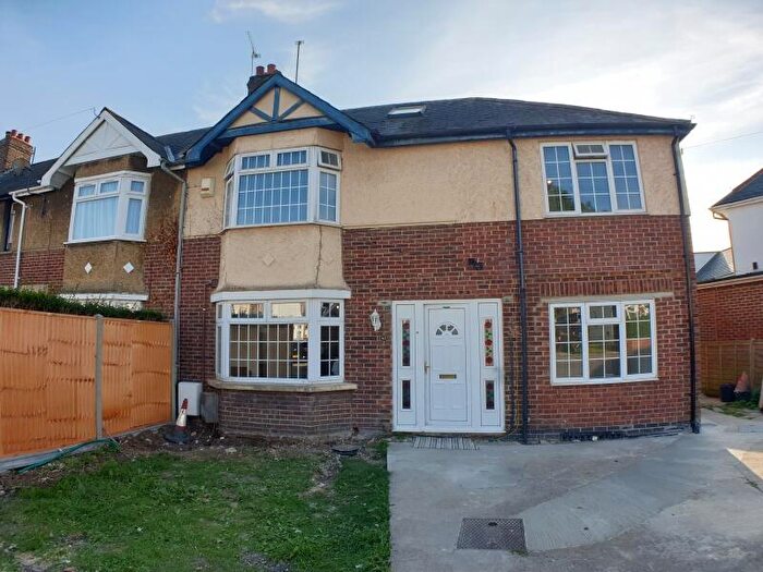 8 Bedroom Semi-Detached House To Rent In Ridgefield Road, OX4