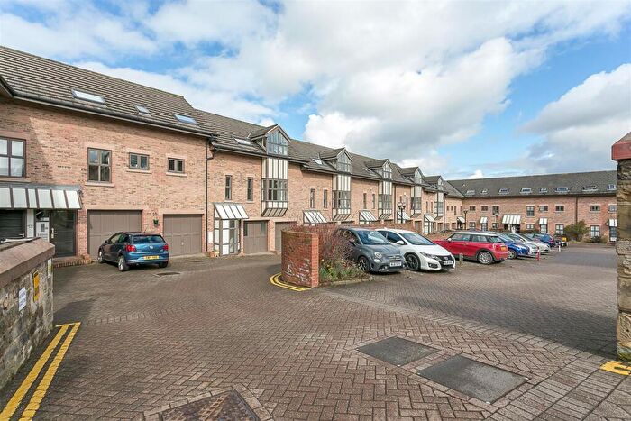 2 Bedroom Flat To Rent In The Mews, City Centre, Newcastle Upon Tyne, NE1