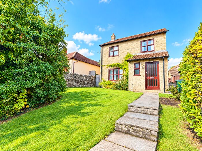 3 Bedroom Detached House For Sale In Lower Bristol Road, Clutton, Bristol, BS39