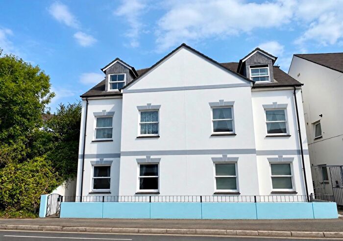 2 Bedroom Flat For Sale In Bridge End, Wadebridge, PL27
