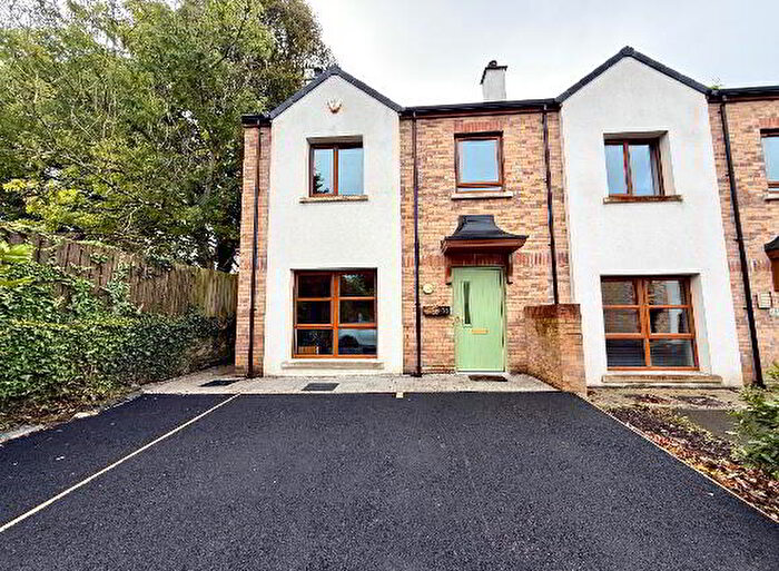 3 Bedroom Semi-Detached House For Sale In The Beechgrove, Derry, BT47