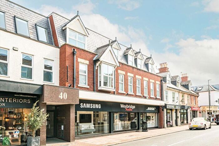 1 Bedroom Flat To Rent In Baker Street, Weybridge, KT13