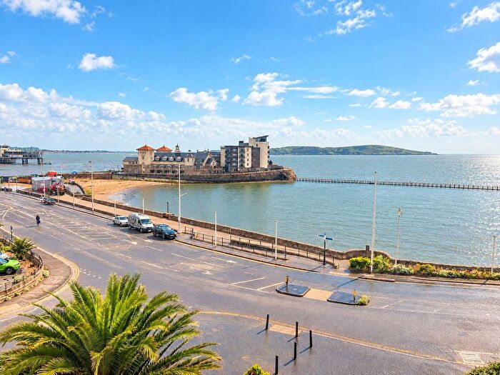 2 Bedroom Flat For Sale In Manilla Crescent, Weston-Super-Mare, BS23
