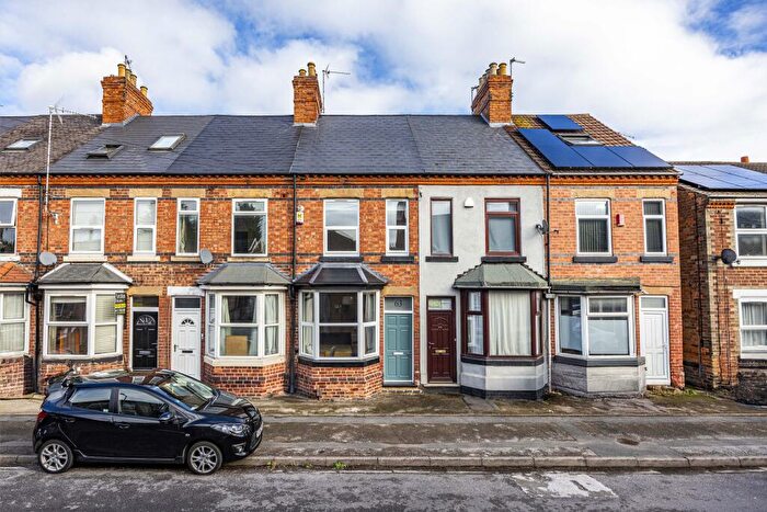 4 Bedroom Terraced House To Rent In Windsor Street /, NG9