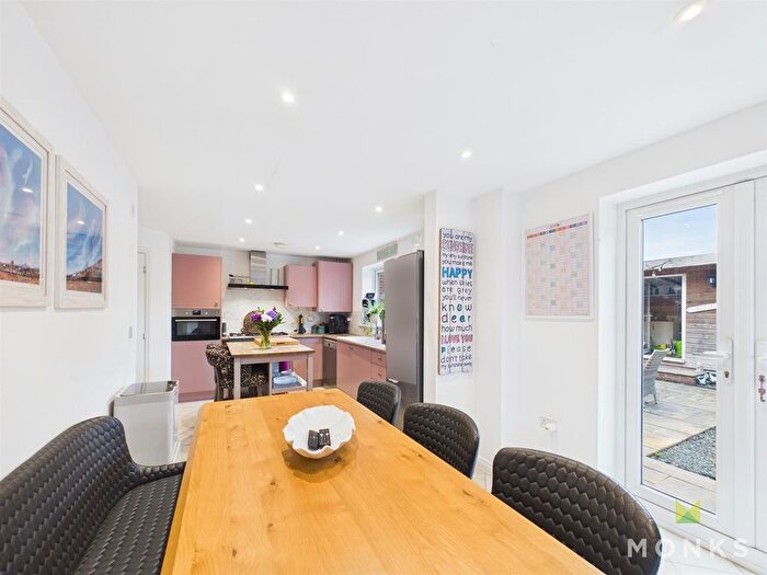 4 Bedroom Detached House For Sale In Oakley Meadow, Wem, SY4