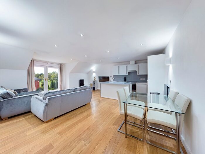 2 Bedroom Flat To Rent In Broad Oak House, Brackley Road, Eccles, Manchester, M30