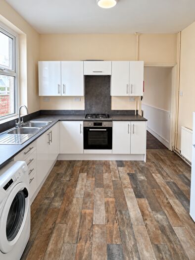 5 Bedroom House To Rent In Shirley Road, Roath, CF23