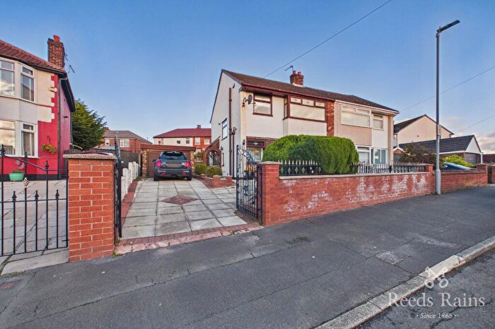 3 Bedroom Semi-Detached House For Sale In Willis Lane, Whiston, Prescot, Merseyside, L35