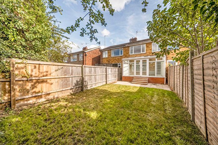 3 Bedroom Terraced House For Sale In Wellington Close, Newbury, Berkshire, RG14