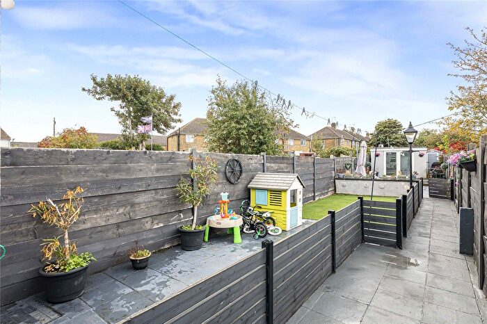 4 Bedroom Terraced House For Sale In Roach Street, Rochester, Kent, ME2