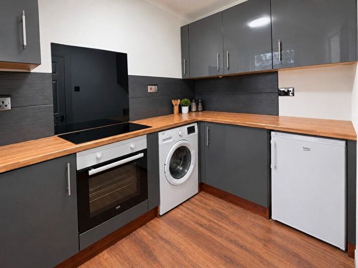 2 Bedroom Flat To Rent In St Annes Court, Jute Street, Old Aberdeen, Aberdeen, AB24